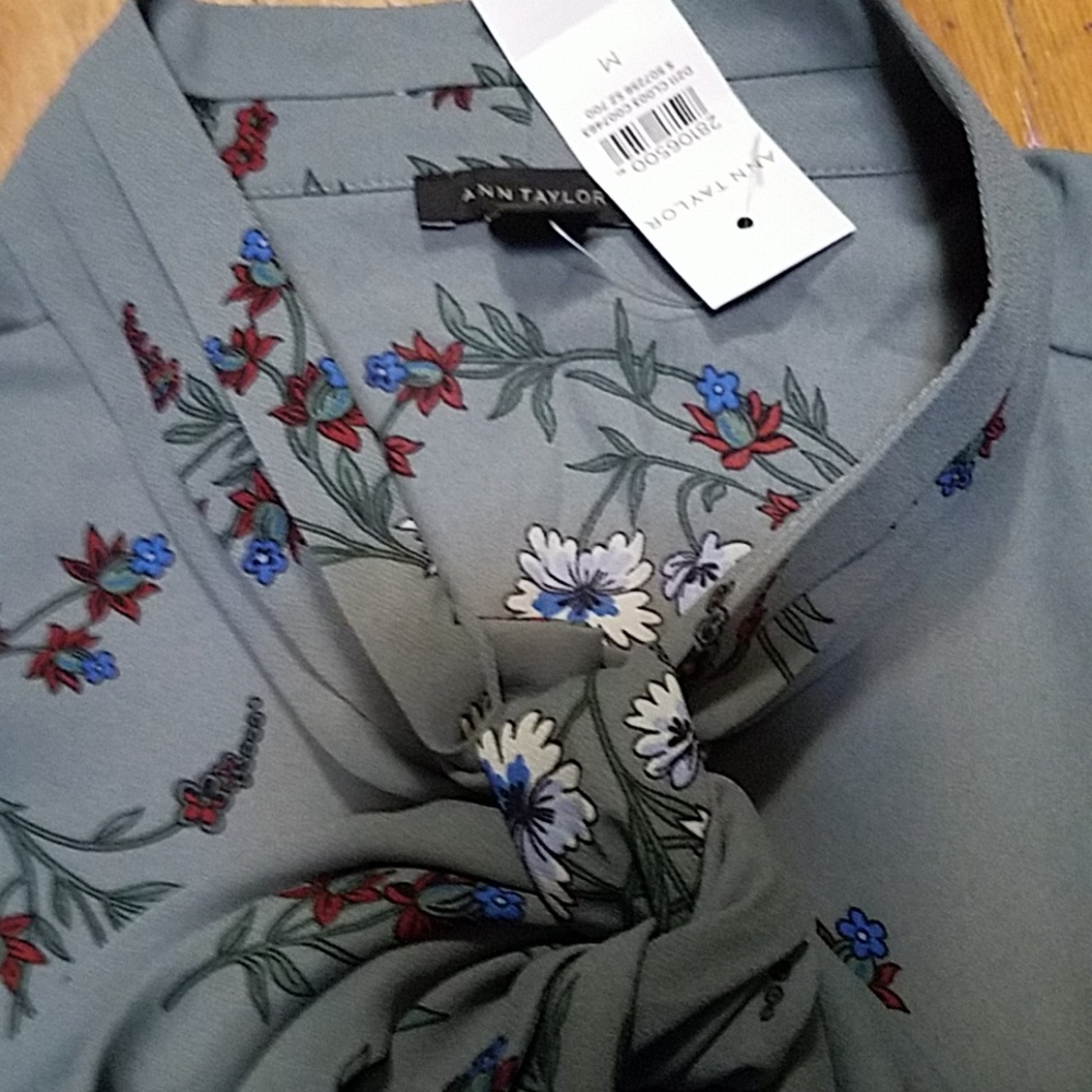 Ann Taylor Floral Bow Neck Blouse - Picture 3 of 7